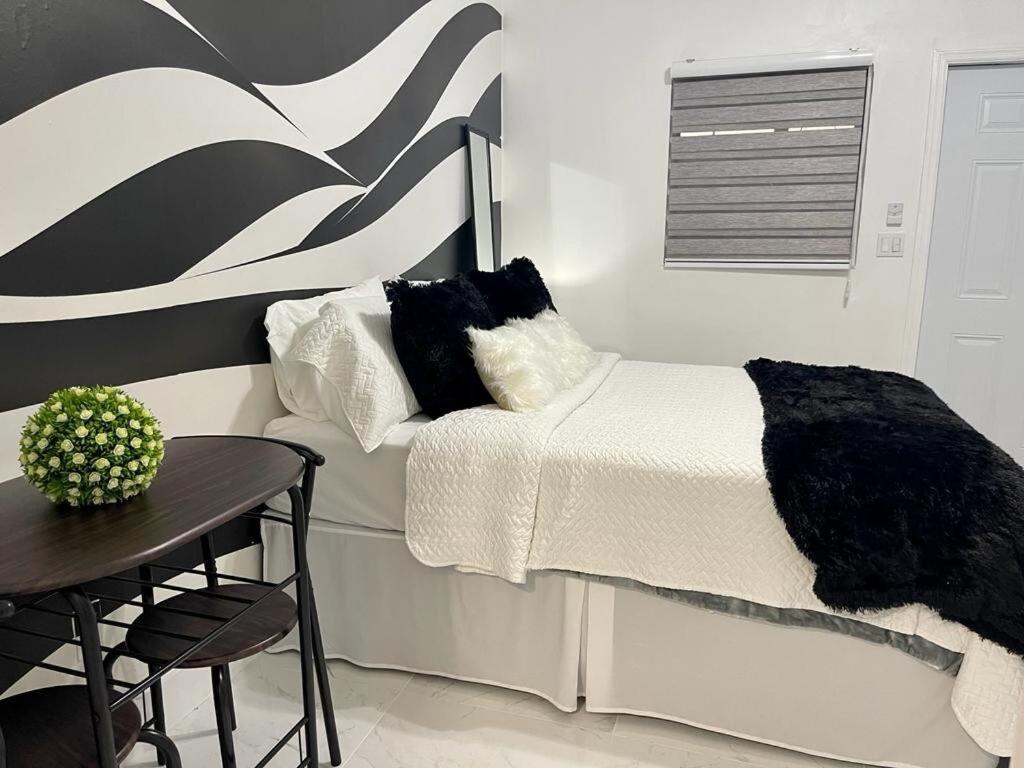 Cozy Studio, Prime Location, Remodeled, 1 Parking West Palm Beach Exteriör bild