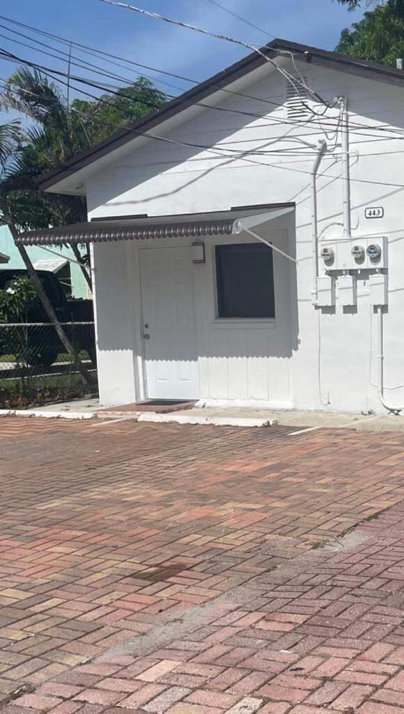 Cozy Studio, Prime Location, Remodeled, 1 Parking West Palm Beach Exteriör bild