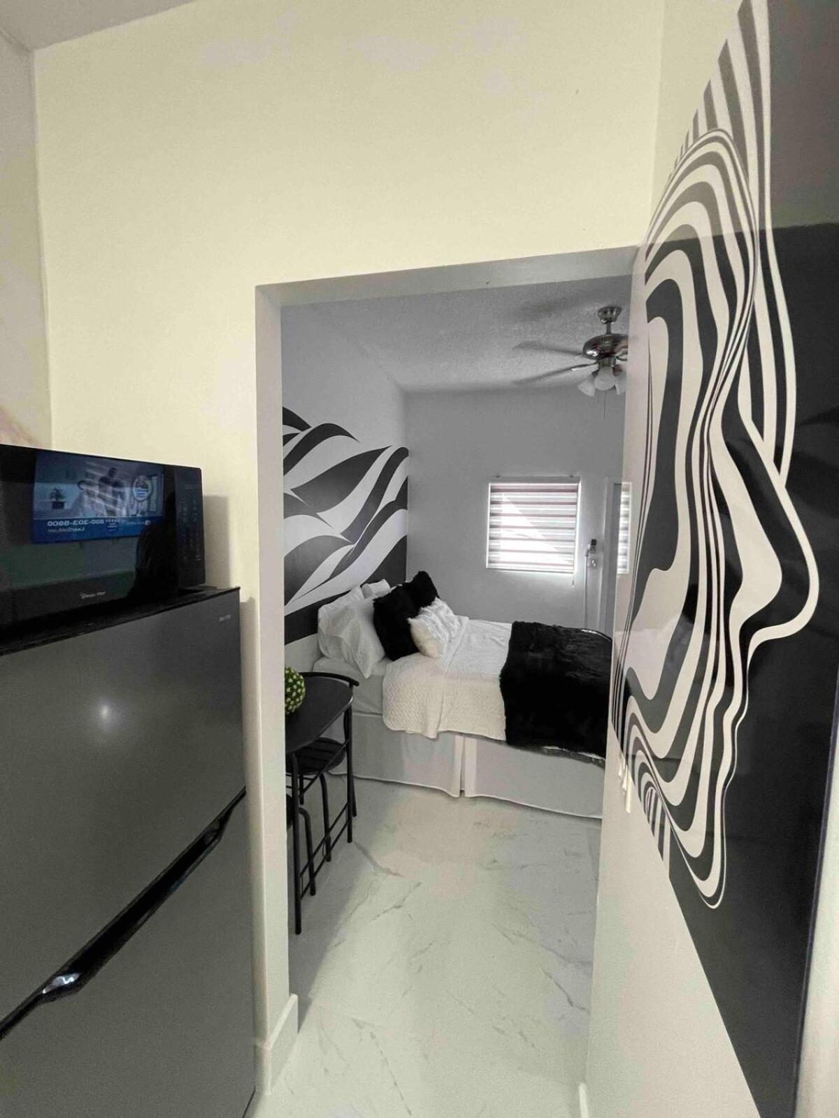 Cozy Studio, Prime Location, Remodeled, 1 Parking West Palm Beach Exteriör bild
